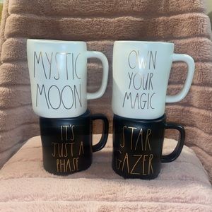 Rae Dunn mug set